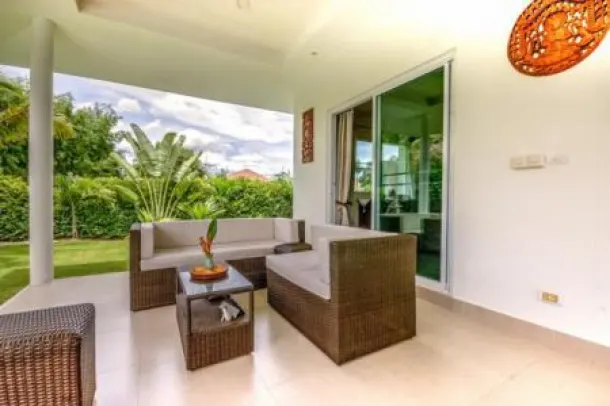 GROVE VILLAS : Beautiful Countryside Retreat 3 Bed Pool Villa 4