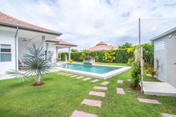 MALI RESIDENCES: Great Quality 4 Bed Pool Villa 2