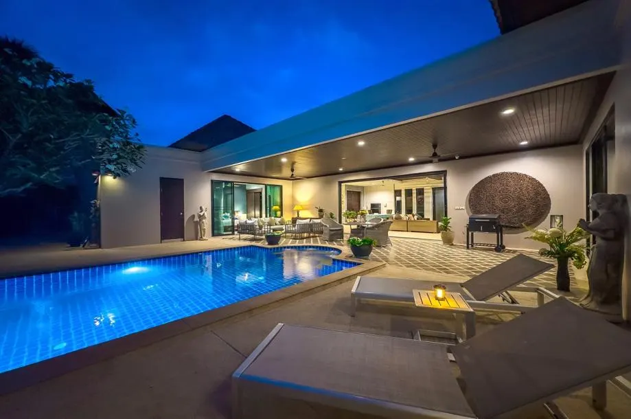 Spacious 5 bed 5 bath Villa with 12m Long Pool and 1240 m2 Land in Suksan area of Rawai for Long-term rent 2