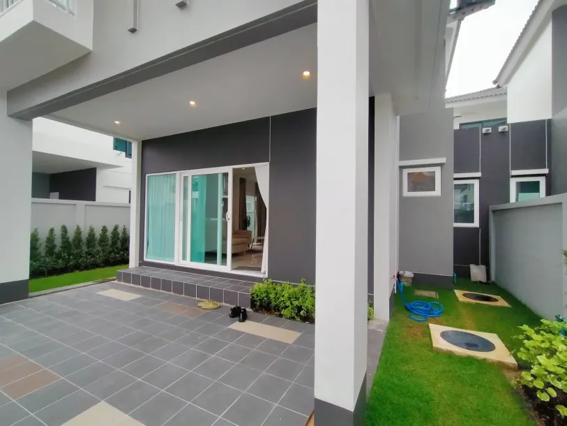 Brand-New 2-Bedroom Home with Work Room for Rent at Supalai Lake Ville, Koh Kaew 2