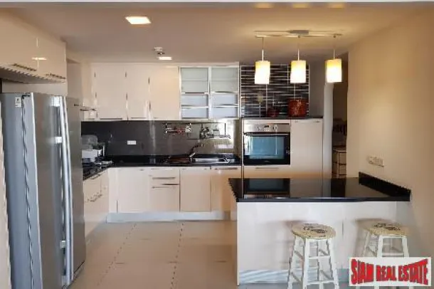 Prime Mansion 31 - Large Two Bedroom for Rent with City Views in Phrom Phong 4
