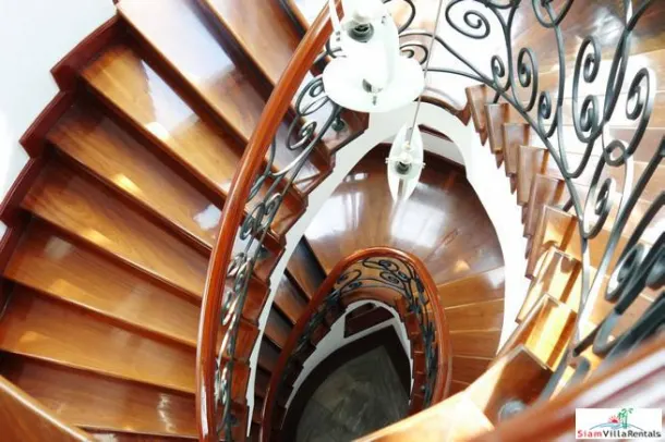 Prestigious Renovated Five Bedroom House in the Heart of Sukhumvit 61 and Close to BTS Ekkamai 3