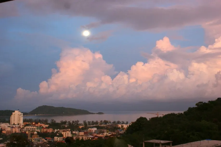 Prince Edward Resort - Two Bedroom Sea View in a Hillside Resort & Residence for Rent in Patong Bay 3