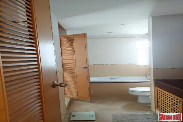 Service Apartment Sathon - 3 Bedrooms, 3 Bathrooms, and Balcony, Peaceful Compound 3