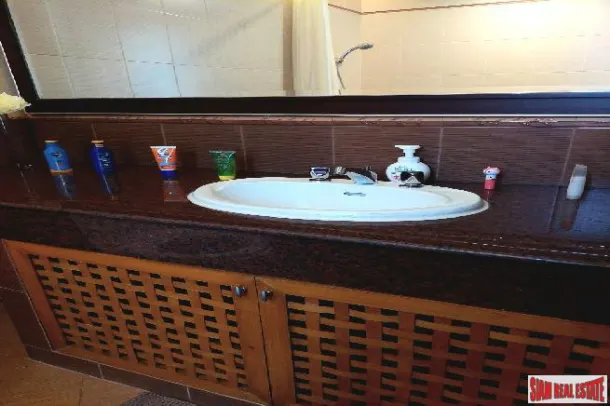 Service Apartment Sathon - 3 Bedrooms, 3 Bathrooms, and Balcony, Peaceful Compound 2