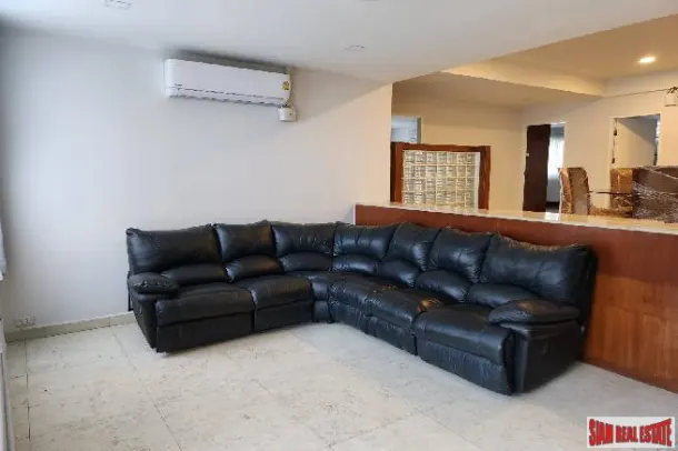 Siam Penthouse 2 - 3 Bedrooms and 2 Bathrooms for Rent in Sathon Area of Bangkok 3