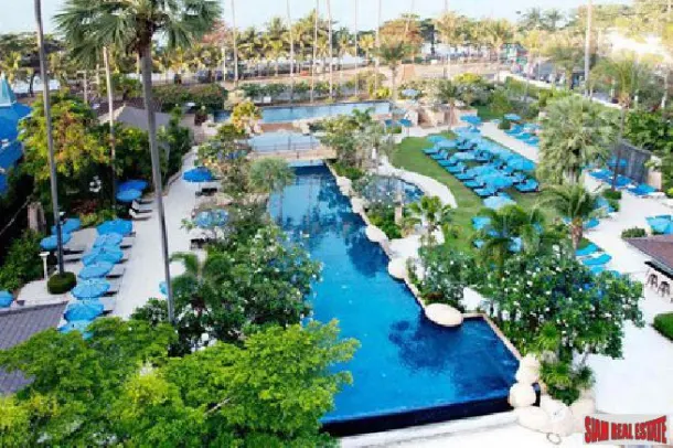 Luxury Penthouse beach front with a great sea view private area for sale - Naklua 4