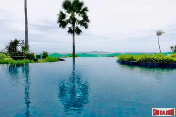 Luxury Penthouse beach front with a great sea view private area for sale - Naklua 3
