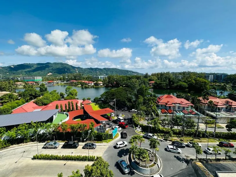 Luxury 1-Bedroom Condo with Serene Lake View at Sky Park, Laguna 4