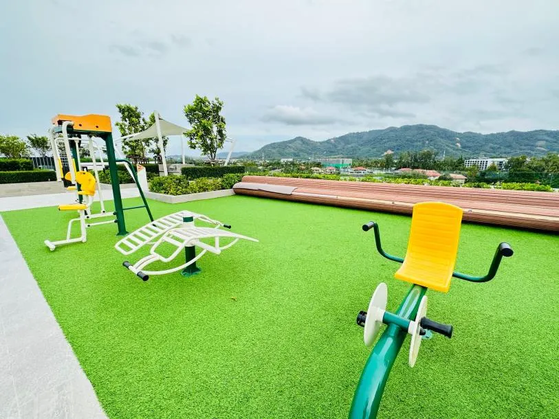 Luxury 1-Bedroom Condo with Serene Lake View at Sky Park, Laguna 3