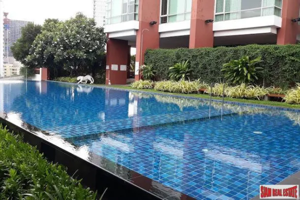 Fullerton Sukhumvit - Spacious, Sunny &amp; Newly Renovated Two Bedroom for Rent in Ekkamai - Pet Friendly 2