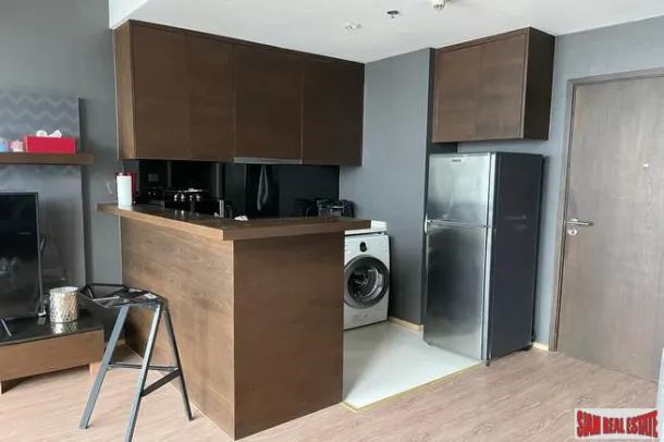 Villa Ratchatewi - Spacious One Bedroom Duplex for Rent near Phaya Thai and Ratchathewi BTS station 2