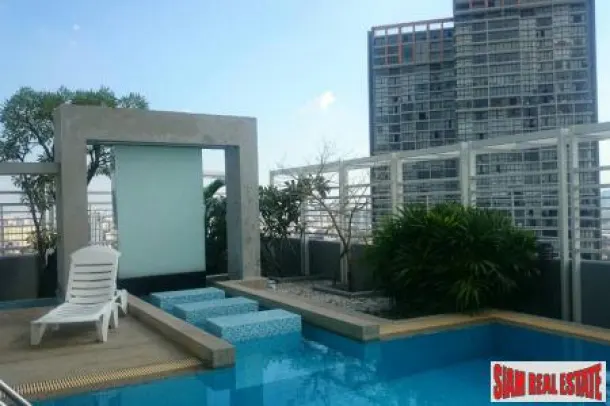 The Zest Condominium - One Bedroom Condo for Sale on the Highest 25th Floor 4