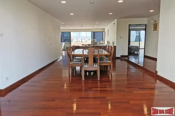 Spacious Three Bedroom Apartment for Rent with Two Balconies in Low Density Building - Phrom Phong 4