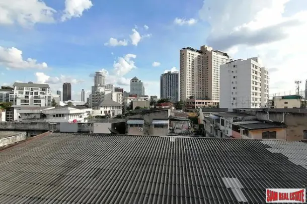 3-bed House for rent in Ekkamai — 3-bedroom house · Ekkamai