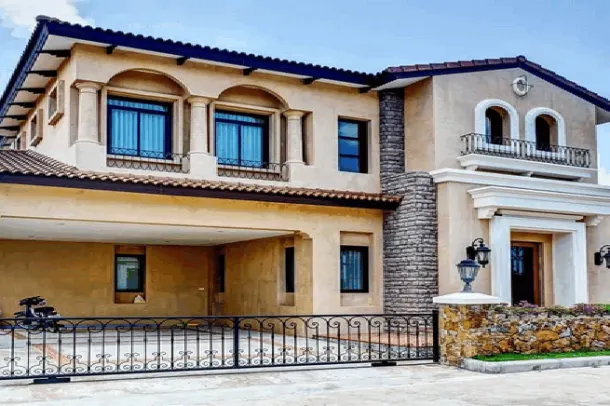 Stunning 3 bedroom with private pool Italian style house for sale - Na jomtian 4