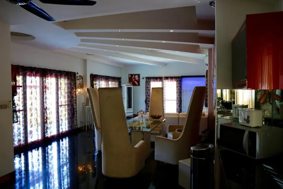 Private 3-Bedroom Pool Villa for Rent in a Popular Area of Rawai 3