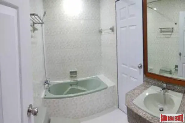 Sriratana Mansion 2 - 4 Bedrooms and 4 Bathrooms, 450 sqm, Bangkok 2