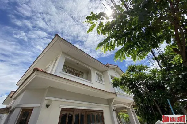 Manthana 2 Srinagarind - Three Bedroom, Two Storey Family House for Sale in Bearing 2