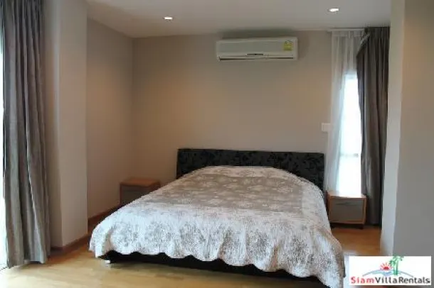 Luxurious Condominium Development in the Centre of Hua Hins Golfing District. 4