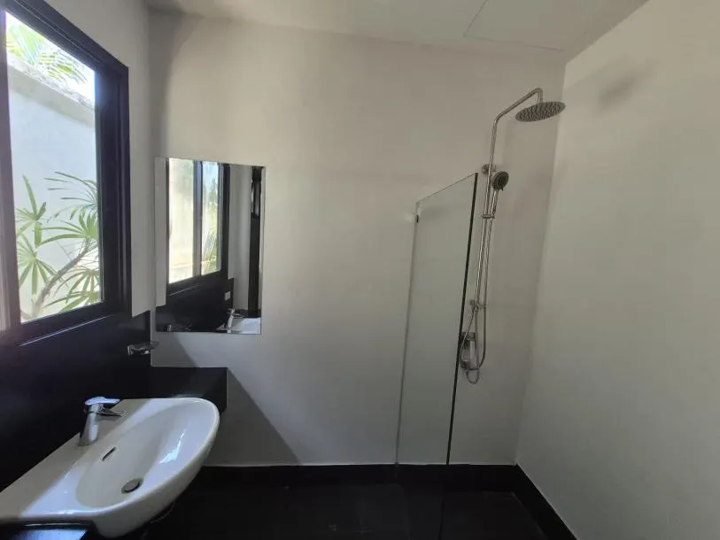 Modern and Elegant Three-Bedroom Private Pool House for Rent in Chalong 2