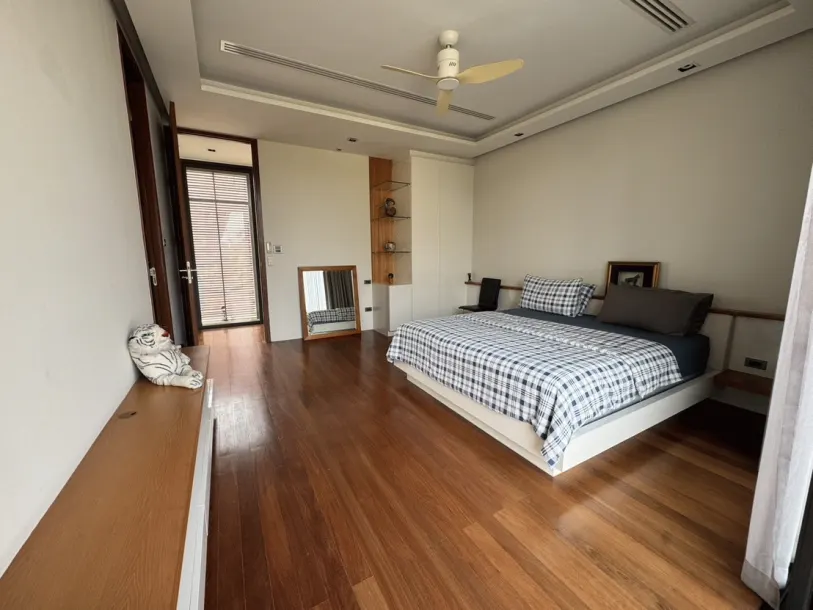 Luxury Four Bedroom Single House with Private Swimming Pool for Rent on Sukhumvit 71 2
