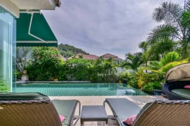 RM RESIDENCE : Luxury 4 Bed Pool Villa 2