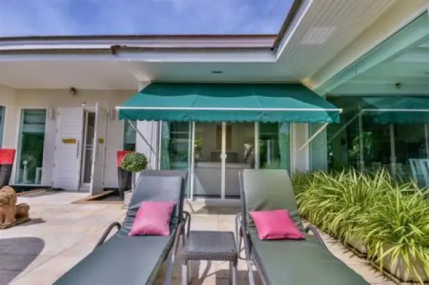 RM RESIDENCE : Luxury 4 Bed Pool Villa 3