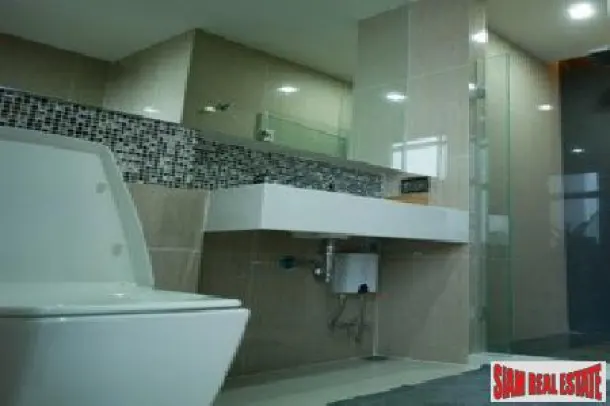 Rhythm Condo - Affordable Duplex at Rhythm Condo, BTS Prakanong 3