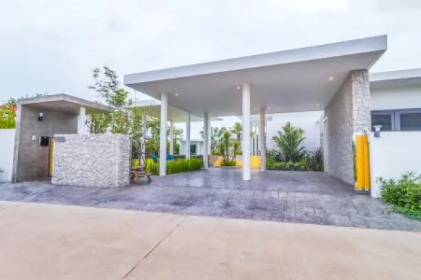 SUNSET VIEWS: Luxury 6 Bed Pool Villa 4