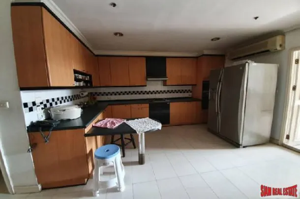kallista Sukhumvit 11 - Stunning 3 Bedroom Condo for Rent in Nana 3