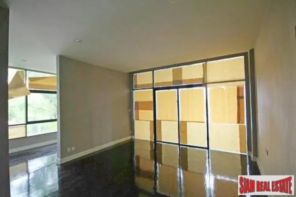 Setthasiri Krungthep Kreetha - New Designer Home with 4 Bedrooms and 318 Sqm. 4