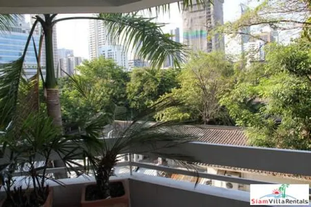 Kanta Mansion - Spacious Three Bedroom for Rent -- Pets Allowed -- on Sukhumvit 26 2