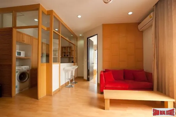 CitiSmart Sukhumvit 18 - Sunny Two Bedroom Condo for Rent in a Central Asok Location 2