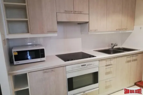Las Colinas Condo - Two Bedroom Condo for Rent Conveniently Located Near BTS Asoke 3