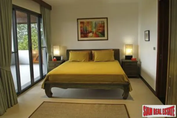 6 Bed Luxury Sea View Holiday Villa at Maenam, Samui 4