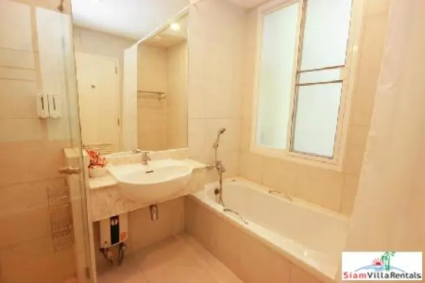 3 Bedrooms condominium with the direct access to the swimming pool for rent. 2