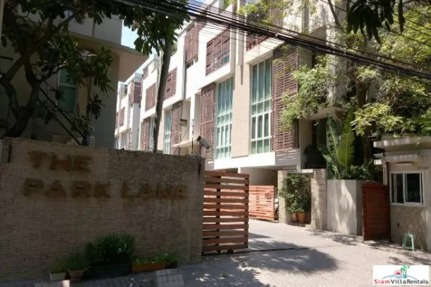 3-bed Townhouse for rent in Ekkamai — 3-bedroom townhouse · Ekkamai