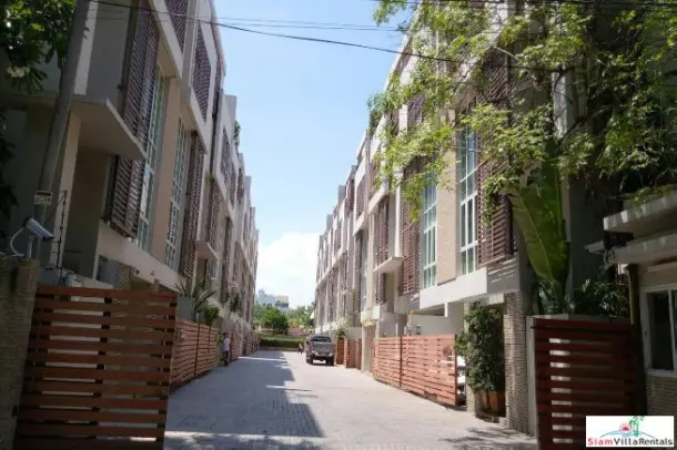 The Park Lane - Four Storey Townhouse in Strategic City Location, Ekkamai 2