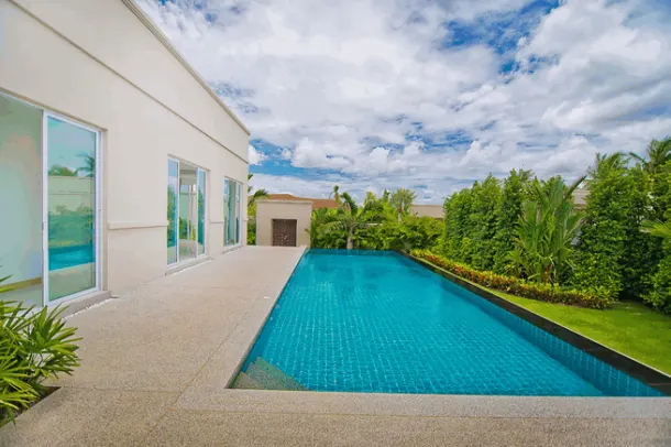 Modern design 3 Bedrooms 3 Bathrooms Large private pool House - East Pattaya 4