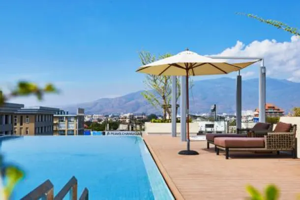 It's a spectacular Japanese designed low rise condominium, located down a tranquil private tree-lined lane near the beautiful Shangri La Hotel. Just to the Sout 3
