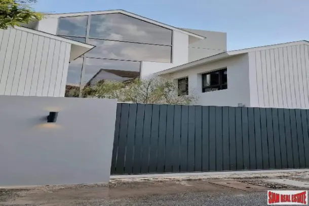 3-bed House for rent in Phra Khanong — 3-bedroom house · Phra Khanong