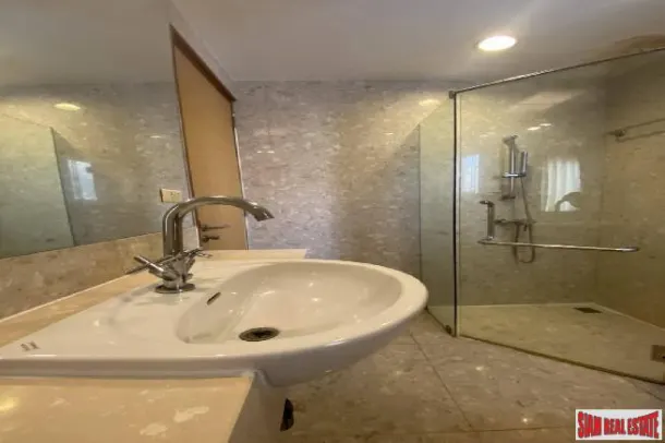 The VISCAYA Private Residence, 2 bedrooms+ 1 Study room, 3 bathrooms Apartment with 115 Sq.m. 2
