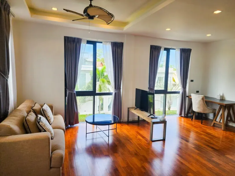 Charming Semi-Detached 3-Bedroom Townhouse with Lagoon Views in Boat Lagoon 3