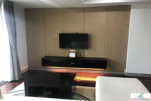 Mona Suite - Spacious Two Bedroom Corner Unit for Rent on Sukhumvit 31 3