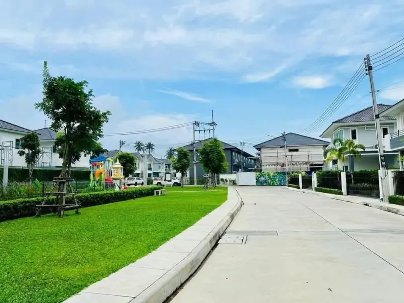 Townhouse for rent in Chalong — Townhouse · Chalong