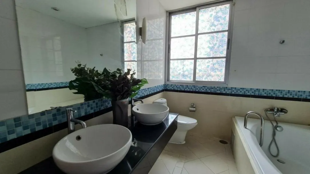 Citi Smart Sukhumvit 18 I 3 Bed 3 Bath with City View at Sukhumvit 18 3