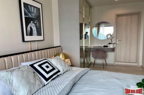 Life One Wireless - Modern Two Bedroom with City Views from the 40th Floor for Rent in Ploenchit 2