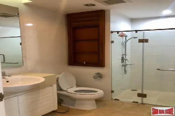Siri Residence - 3 Bedroom Condominium for Rent in Phrom Phong Area of Bangkok 4
