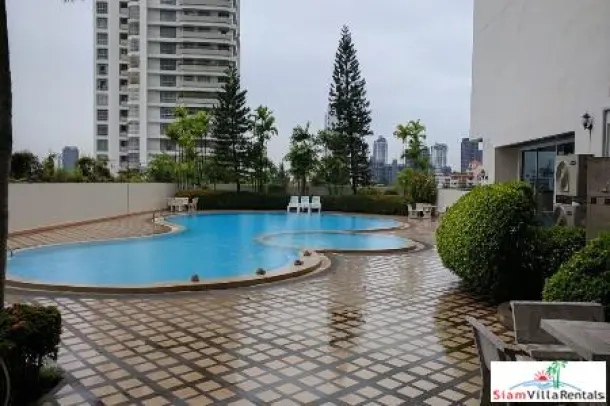 3-bed Apartment for rent in Ekkamai — 3-bedroom apartment · Ekkamai
